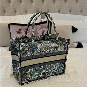 Floral Patterned Tote Book Bag Medium